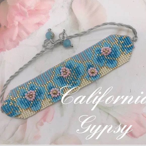 Bohemian Floral Seed Bracelet - Picture 4 of 6